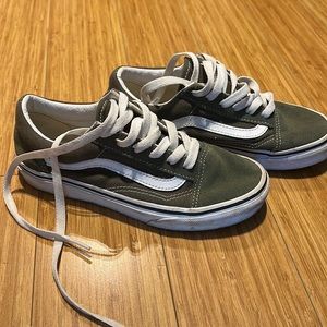 Kids Vans size 2,5